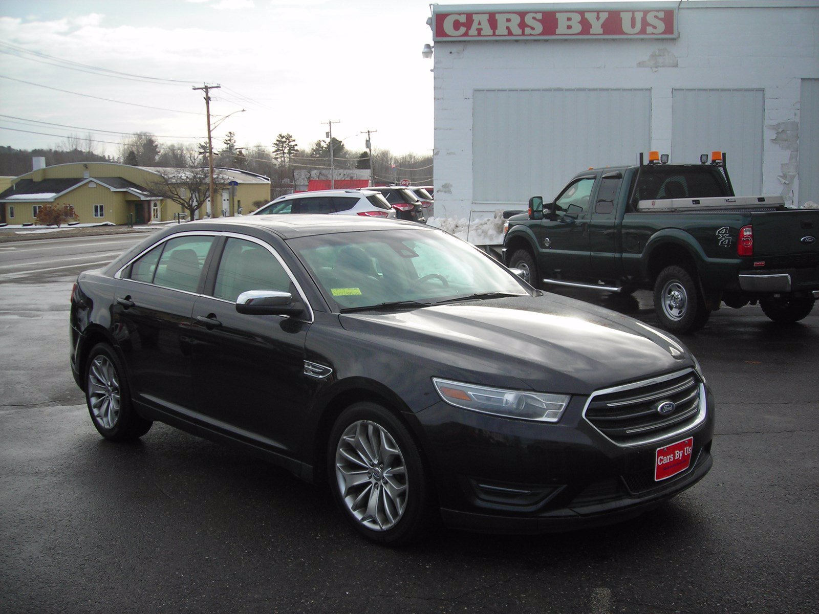 Pre-Owned 2014 Ford Taurus Limited FWD 4dr Car