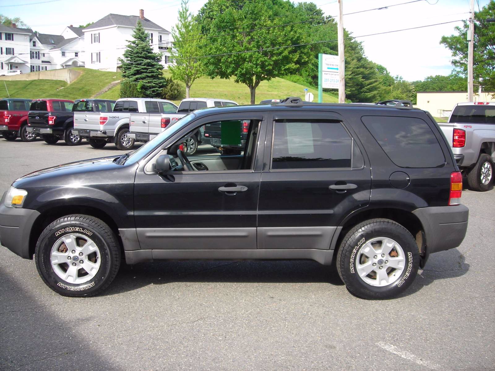 Pre-Owned 2007 Ford Escape XLT 4WD Sport Utility