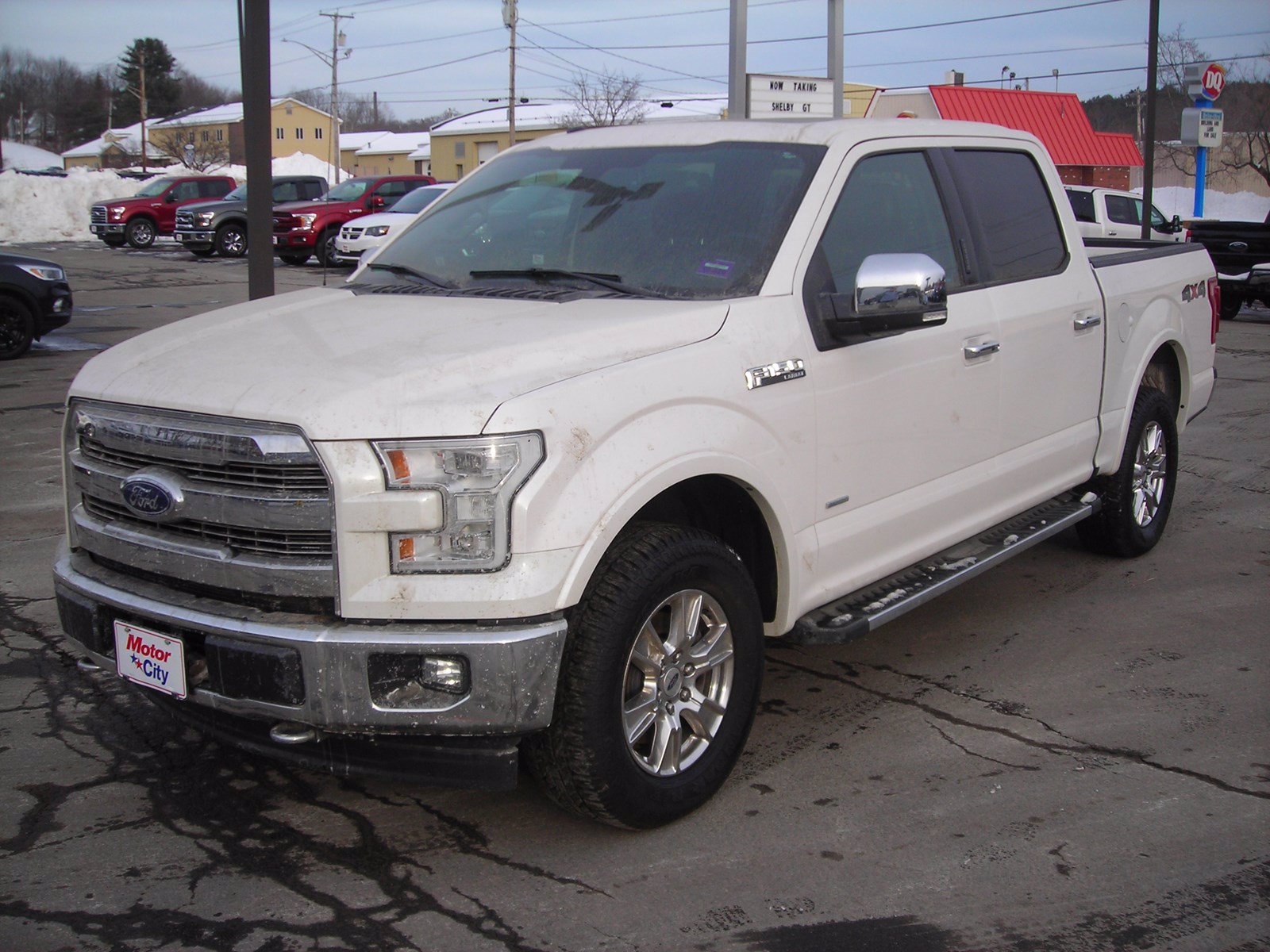 Pre-Owned 2017 Ford F-150 Lariat 4WD Crew Cab Pickup